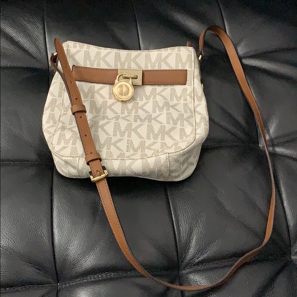 MICHAEL Michael Kors Handbags - Michael Kors crossbody